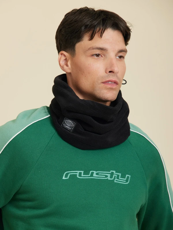 Cuello Rusty Pantai – Negro
