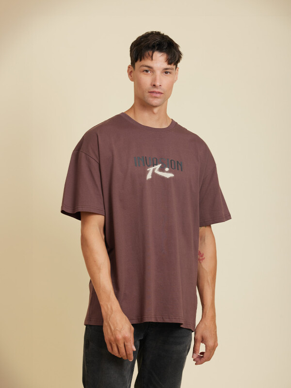 Remera Rusty Invasion – Marron