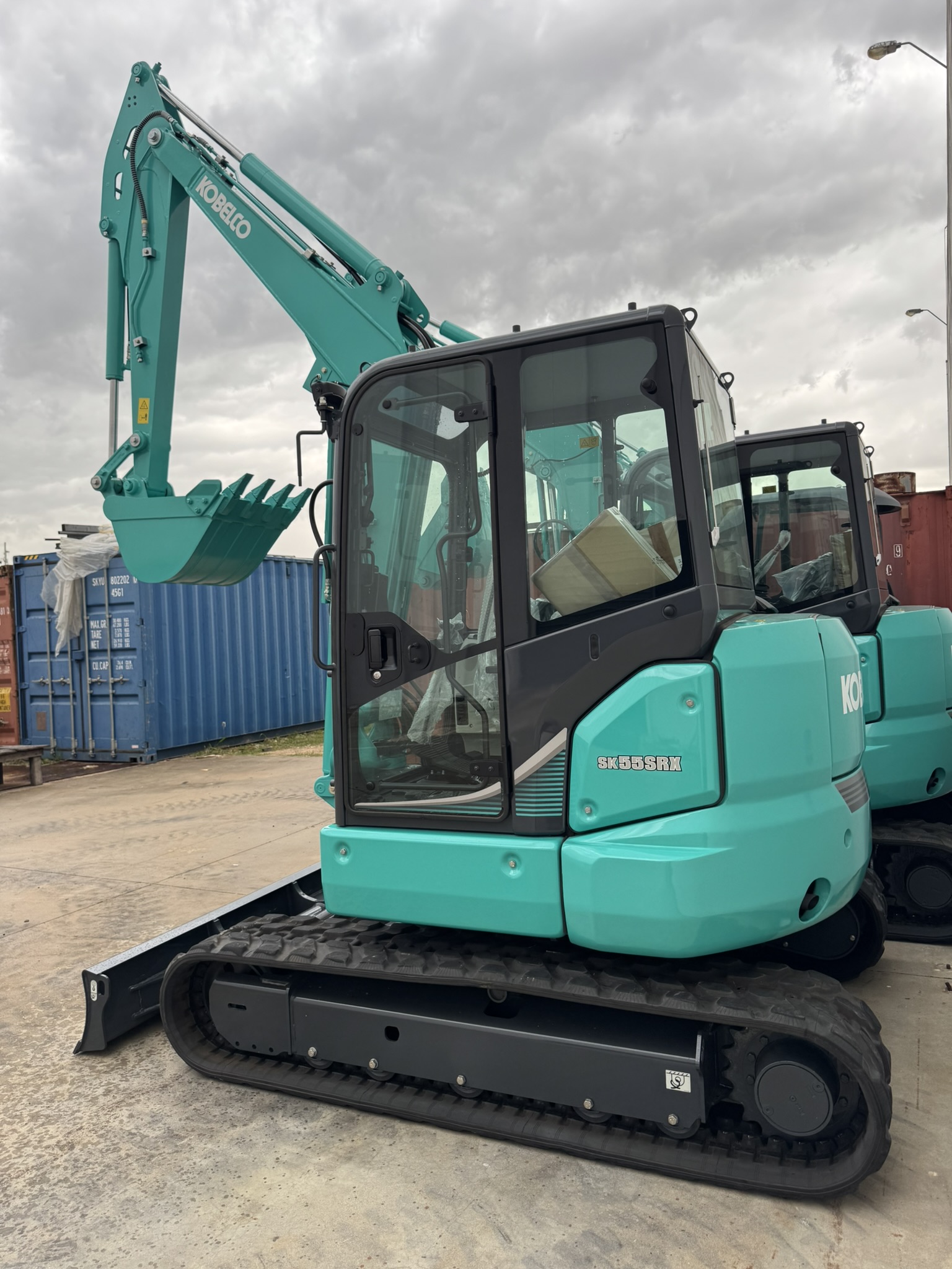 MINI EXCAVADORA KOBELCO SK55RX-6