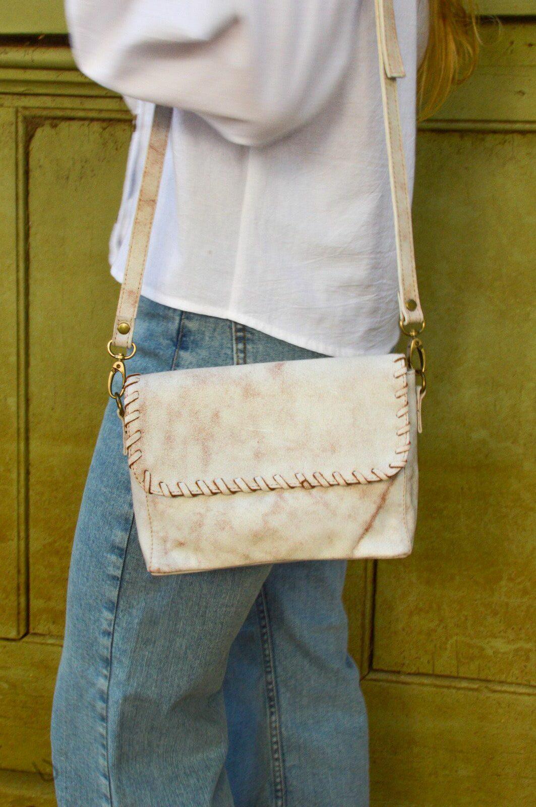 Cartera Albita