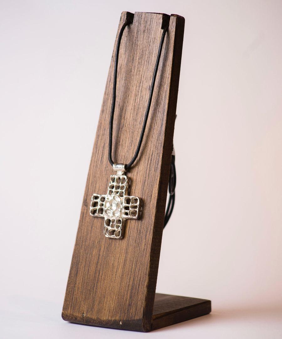 collar cruz