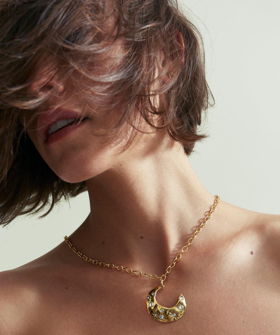collar luna creciente
