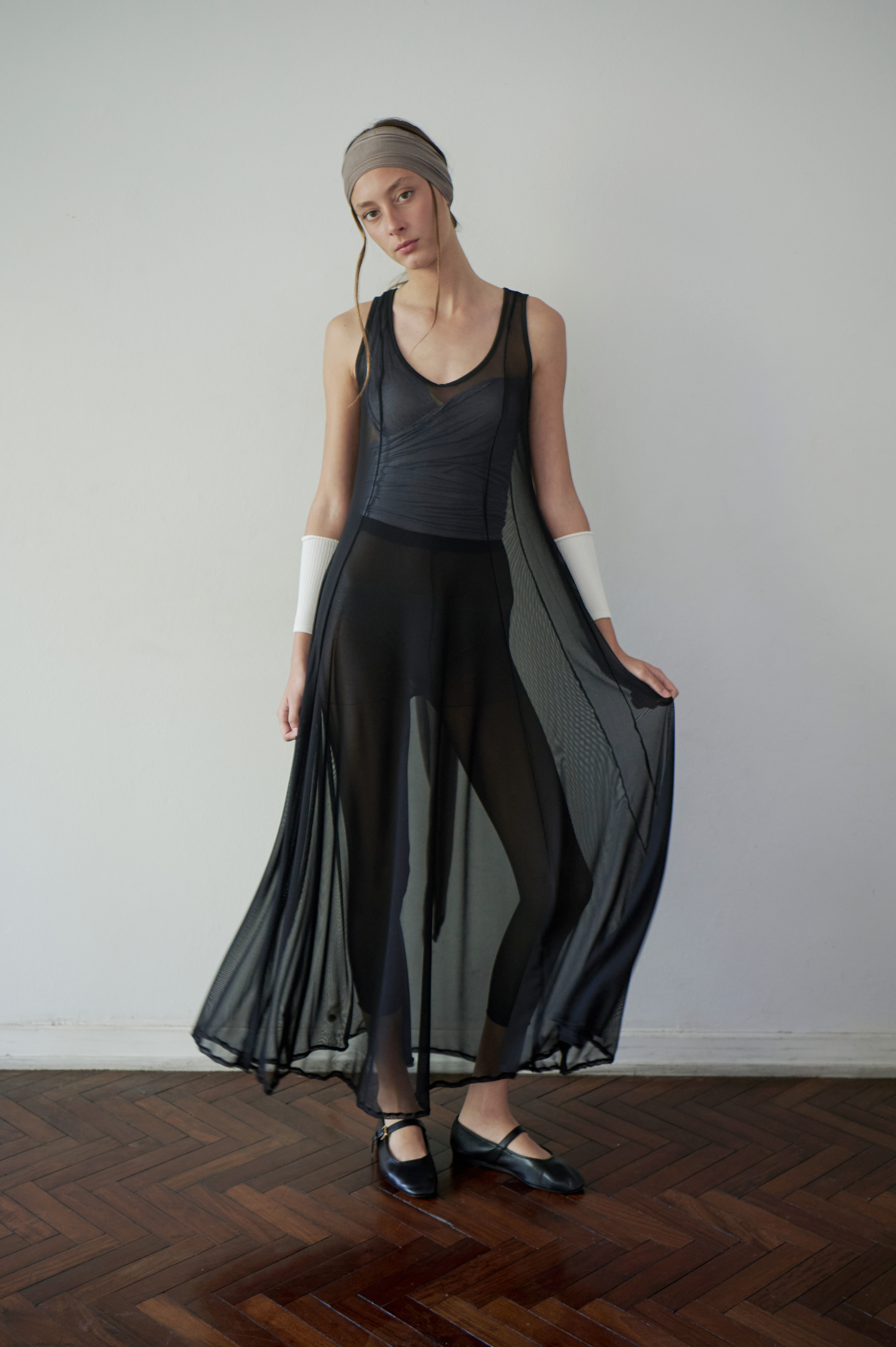 Vestido evasé en microtul