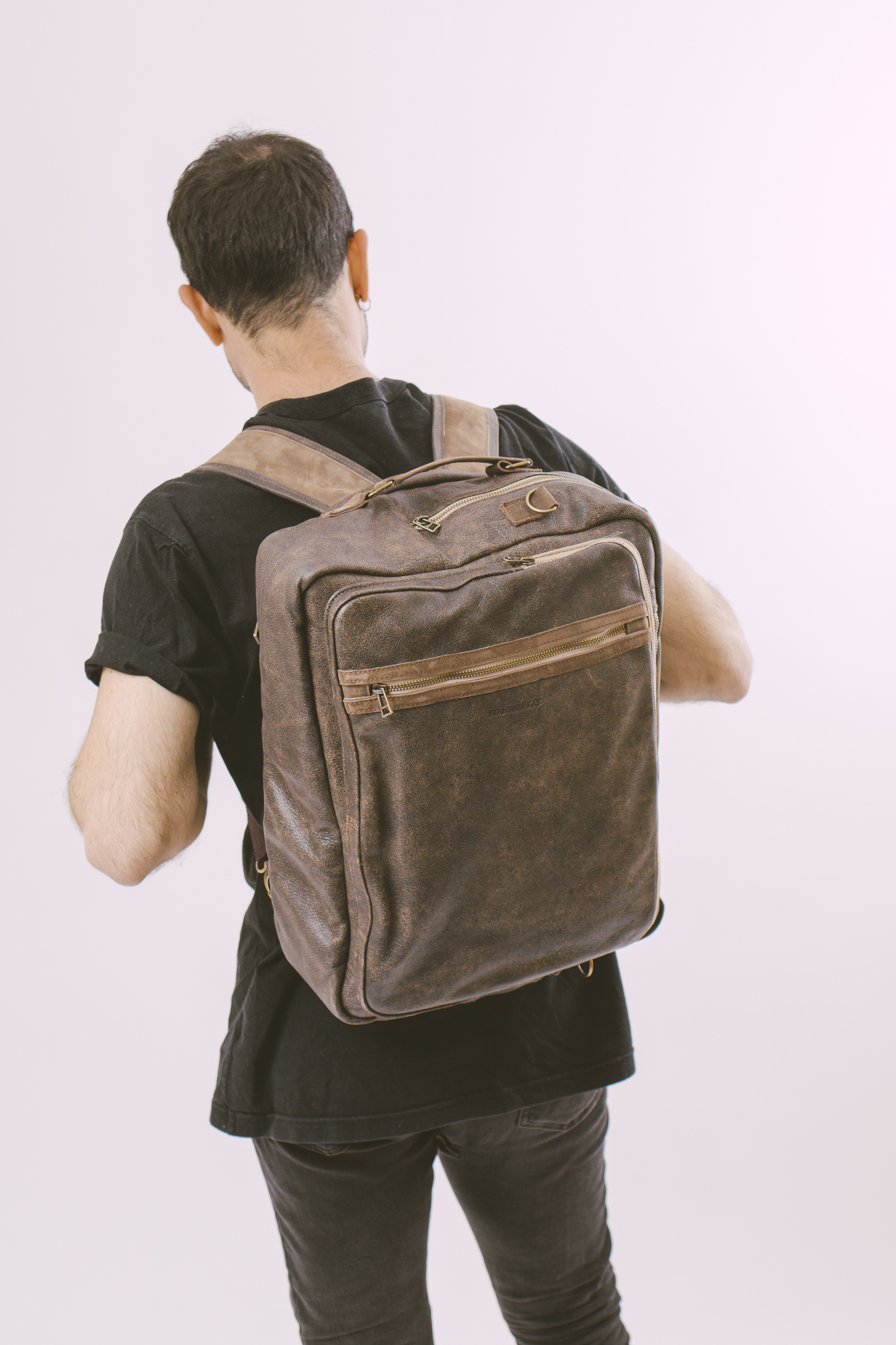 Maletin - mochila August