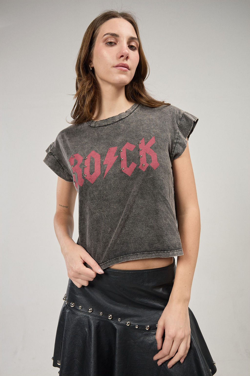 REMERA POGO By AMBER LEBON