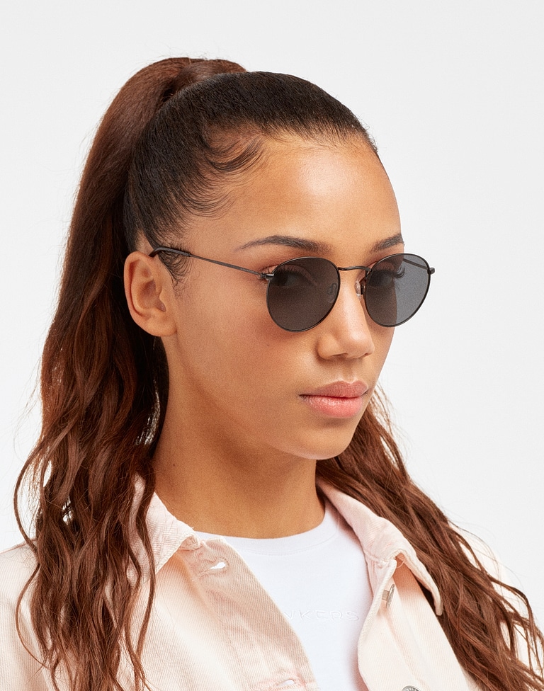 LENTES DE SOL - MOMA MIDTOWN - POLARIZED BLACK GREY